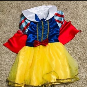 Snow White costume